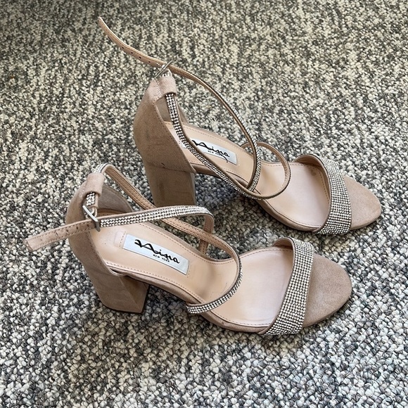 Women’s Nina sandals-Size 7 - Picture 2 of 4